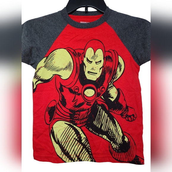 Marvel Avengers Boy's Iron Man Red Short Sleeve Graphic T-Shirt Size 6 New - Picture 4 of 8